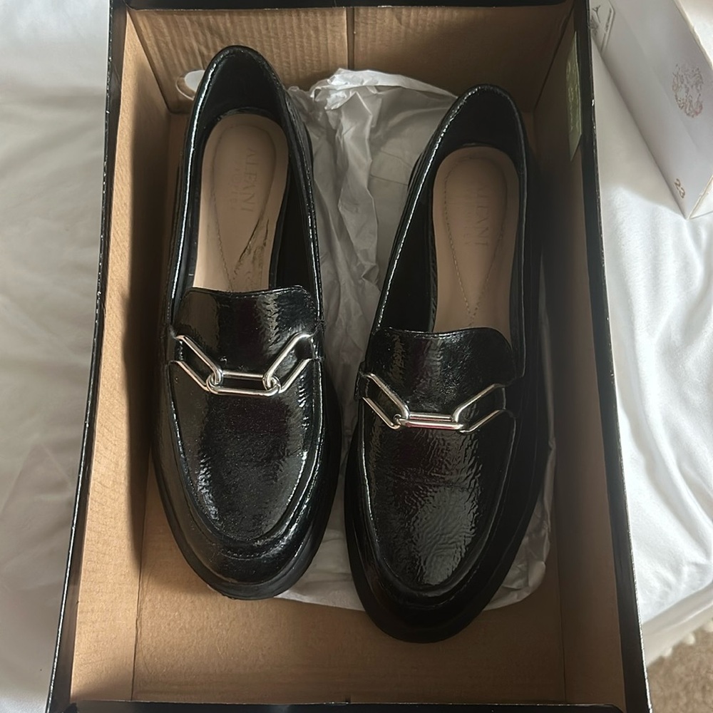 Alfani black chain loafers
